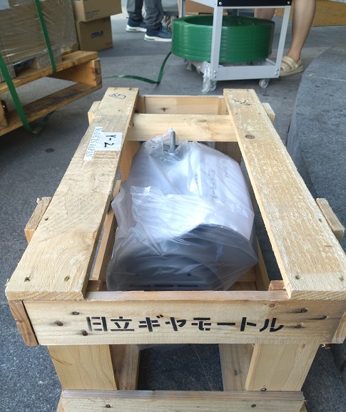 日立PB系列中重负荷减速电机：0.4kW~55kW高效长寿命驱动力